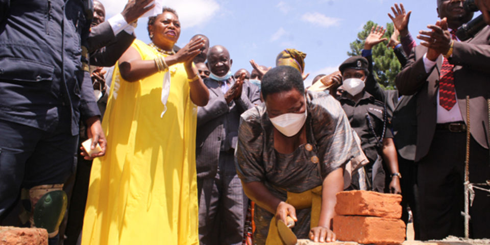 Museveni promises to pay evictees of Kiryandongo sugar factory land